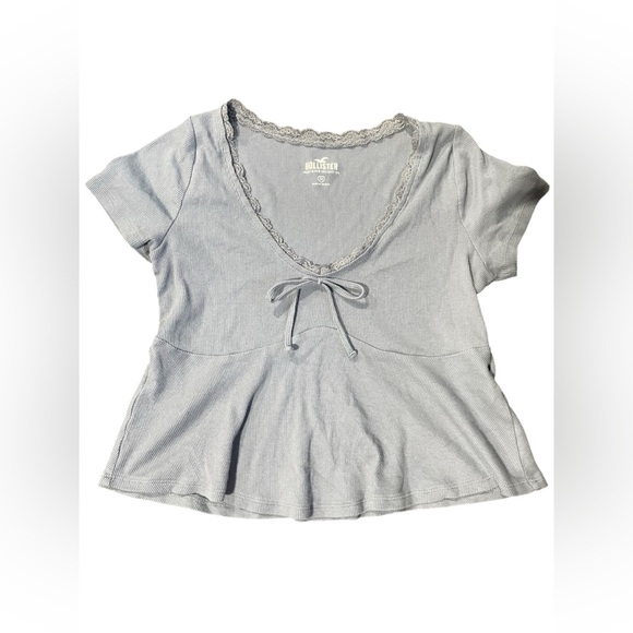 Hollister Gray Babydoll Scoop Neck Lavender Bow Detail Top Size Medium Juniors - Picture 3 of 7
